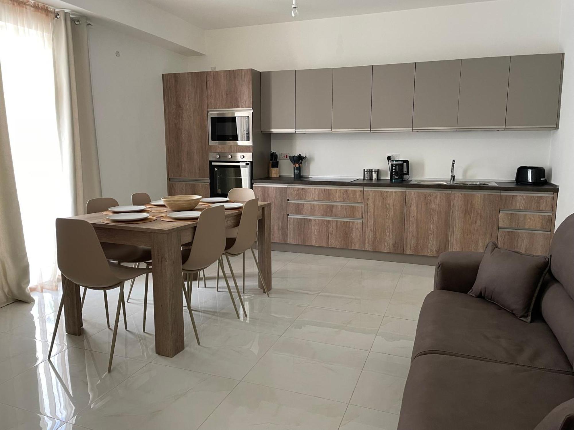 Apartment Xlendi